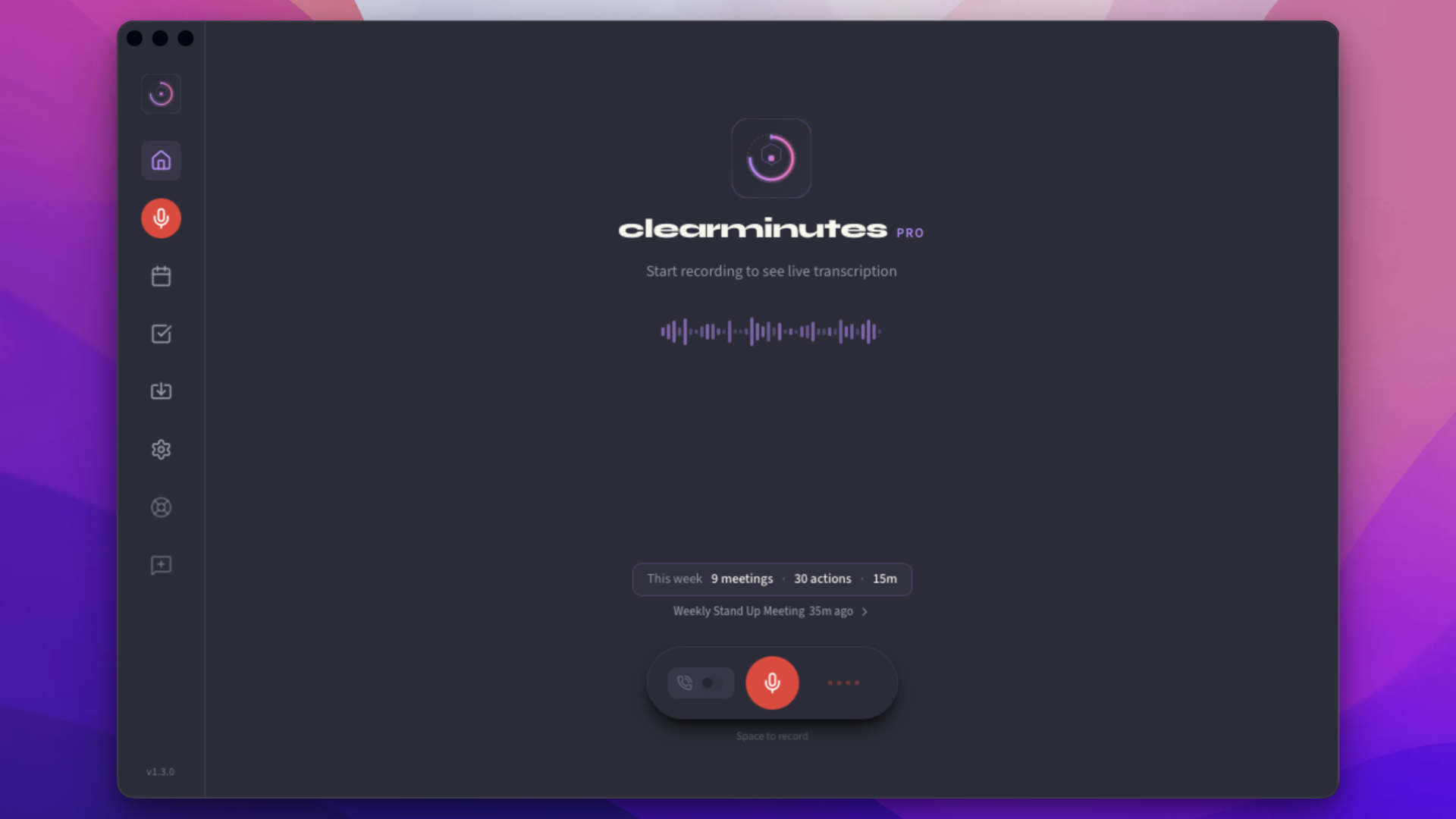 Clearminutes app screenshot in dark mode showing transcription and summary
